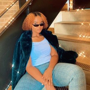 Rue 21 dark green faux fur jacket